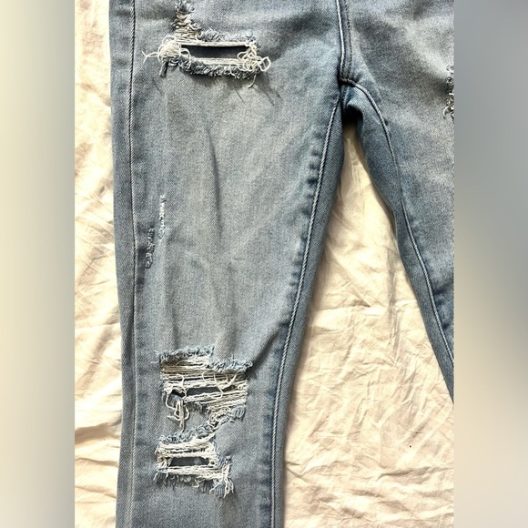 Cello Women's Distressed Light Blue Jeans Size 7 - Picture 7 of 15